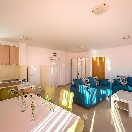 Apartments Mon Beach Budva Exterior photo